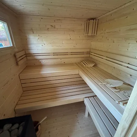 Norwegisches Blockhaus Mit Gartensauna *