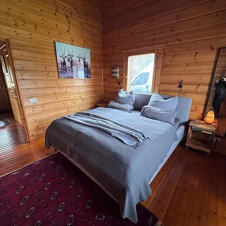 Vakantiehuis Norwegisches Blockhaus Mit Gartensauna Bad Muenstereifel
